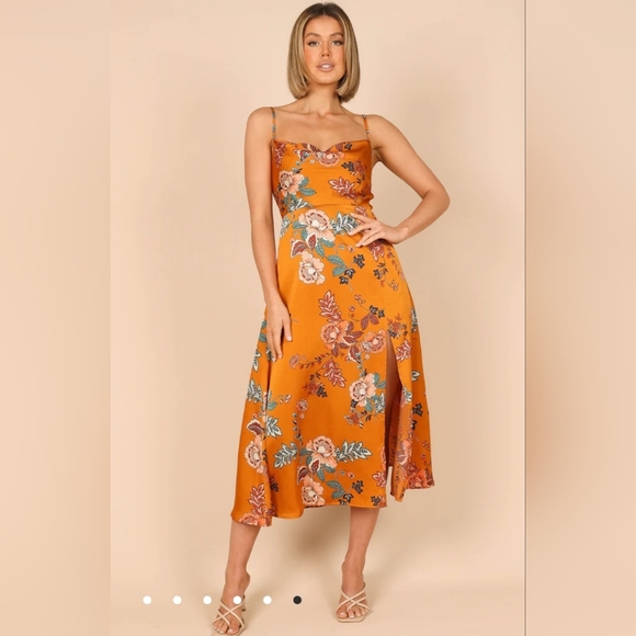 Petal & Pup Dresses & Skirts - Petal+pup dress floral sexy casual party